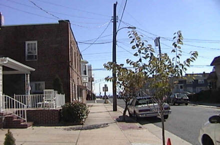 wpeE.jpg (35263 bytes)